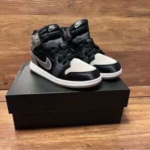 KIDS JORDAN AIR JORDAN 1 RETRO HIGH OG 'SATIN SHADOW' TODDLER